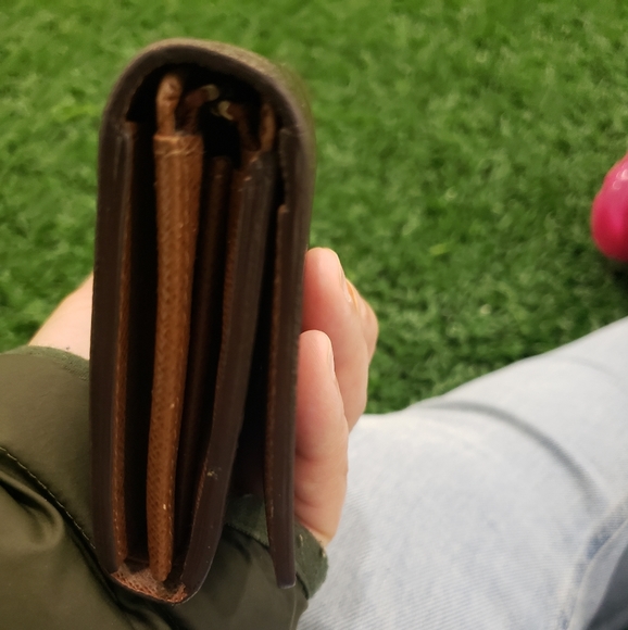 Authentic LV Tresor wallet - Picture 3 of 14